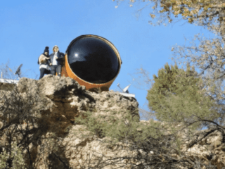 Sedona Arizona Airbnb called Eagles Eye up on a clif